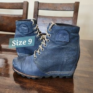 Women's Sorel PDX wedge navy blue boots size 9
